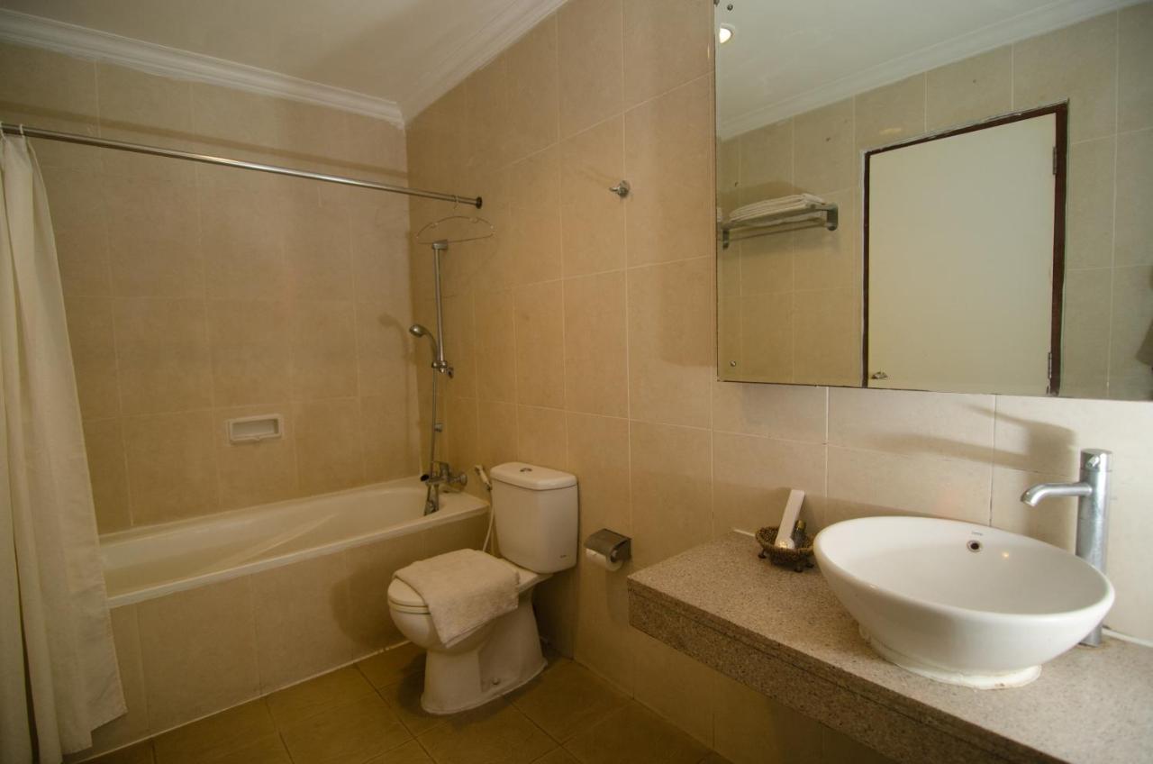 Country Heritage Hotel Surabaja Zewnętrze zdjęcie